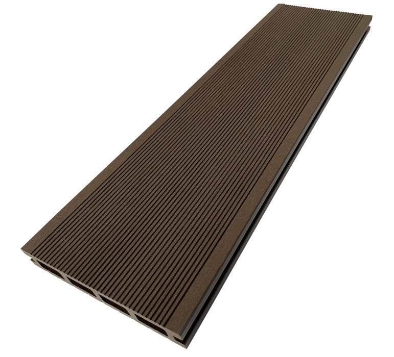 Piso WPC Pro Chocolate - playplaza.uy